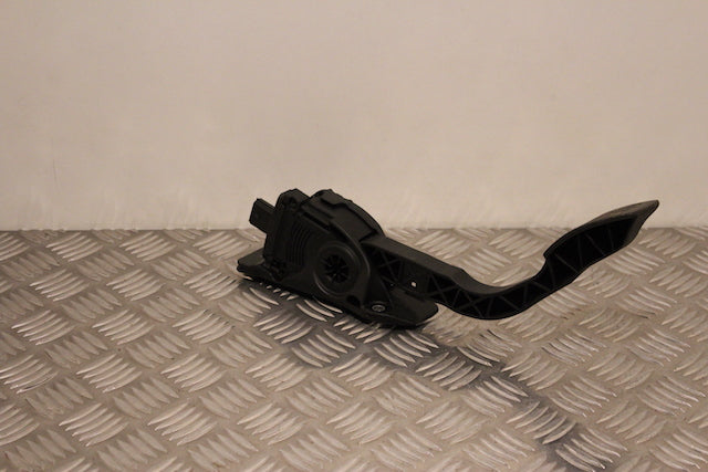 Volvo V40 Accelerator Throttle Pedal 