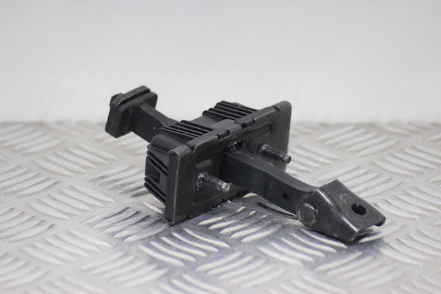 Toyota Avensis Door Check Strap Front Passengers Side 