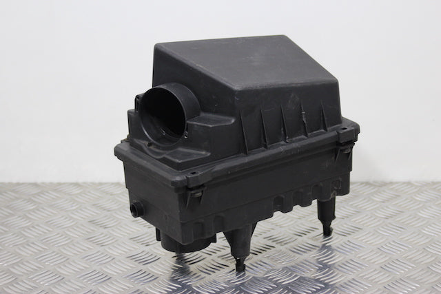 Ford Focus Air Filter Housing Air Box (2004)