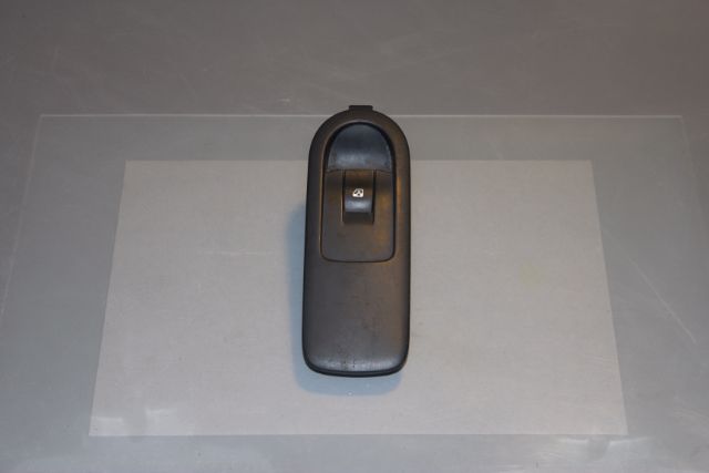 Renault Scenic Window Switch Rear Passengers Side 