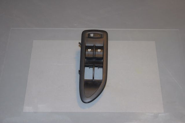 Renault Laguna Window Switch Front Drivers Side (2004) - 1