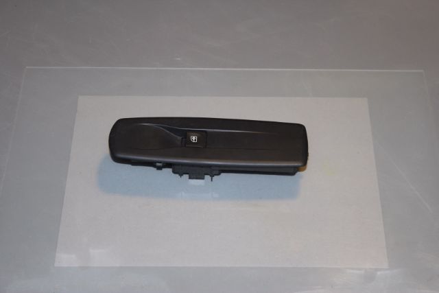Renault Laguna Window Switch Front Passengers Side 