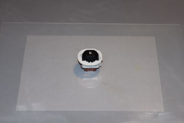 Renault Clio Window Switch Front Passengers Side 