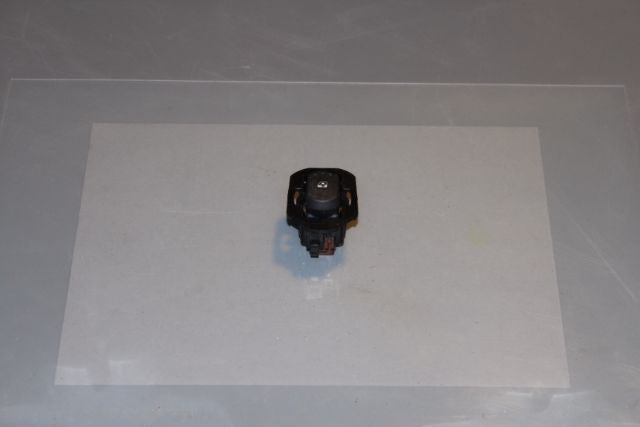 Renault Laguna Window Switch Front Passengers Side 