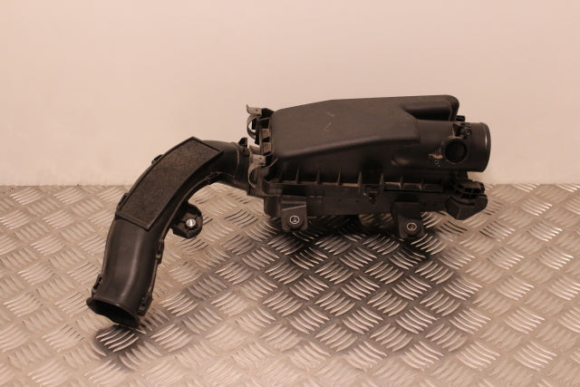Toyota Yaris Air Filter Housing Air Box (2012)