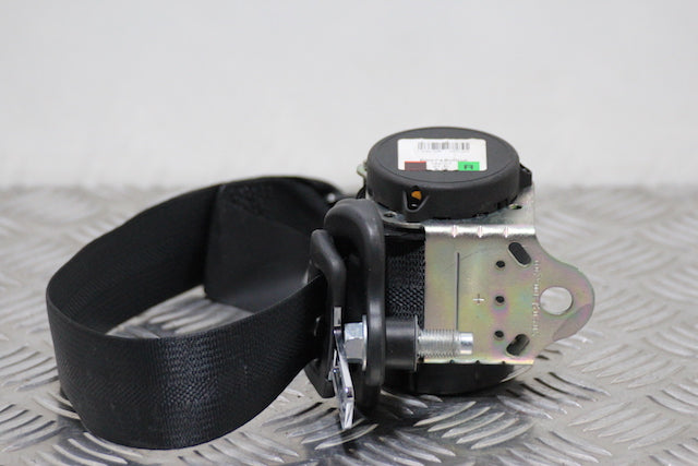 Nissan Juke Seat Belt Rear Drivers Side 