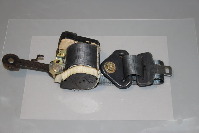 Renault Clio Seat Belt Front Drivers Side 