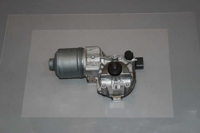 Toyota Avensis Wiper Motor Front (2015)