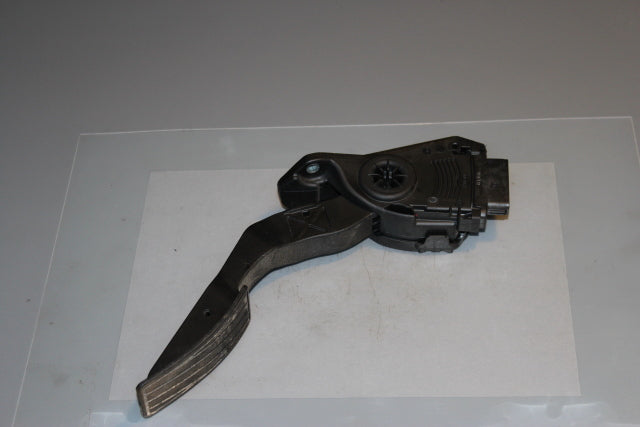 Suzuki Swift Accelerator Throttle Pedal 