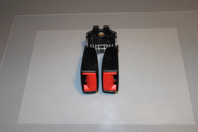 Ford Focus Seat Belt Buckle Lock Centre Rear 