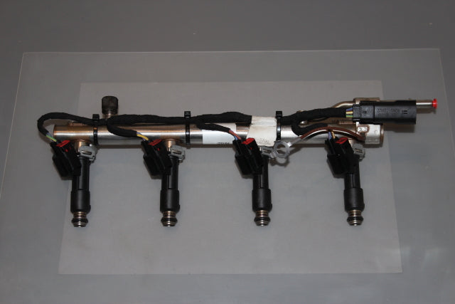 Opel Astra Fuel Injector 