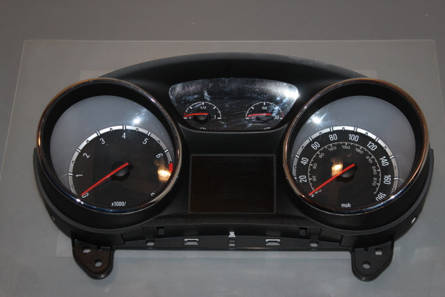 Opel Astra Speedometer (2016)