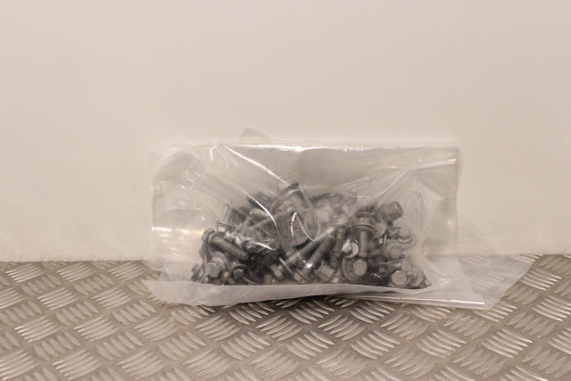Renault Clio Nuts and Bolts (2016)
